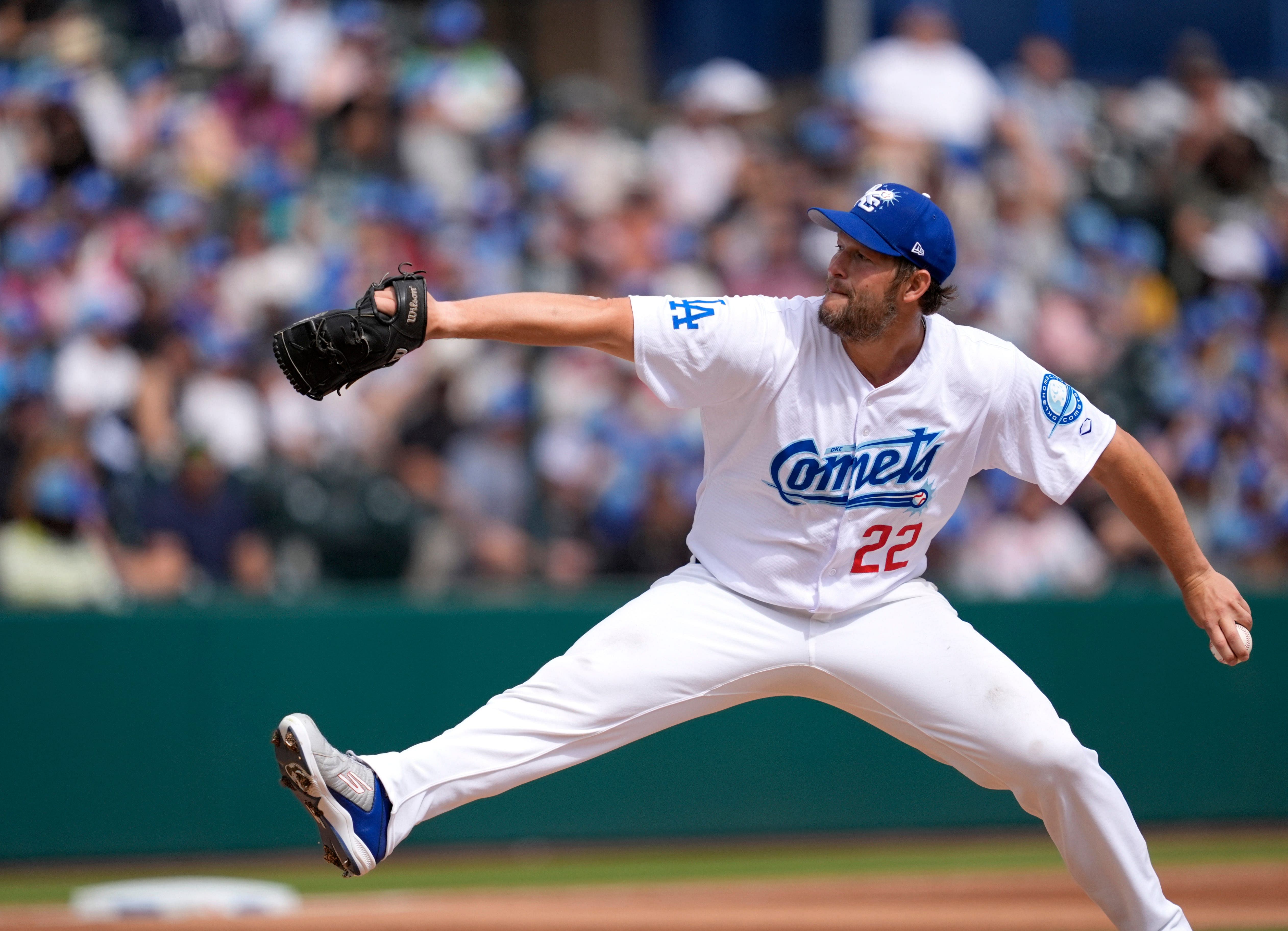 Clayton Kershaw might carve them up tonight - Source: Imagn